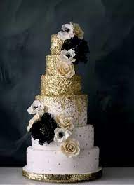 Pin By Graziella Dionizio On Desserts Gorgeous Wedding Cake Wedding Cakes Gold Wedding Cake