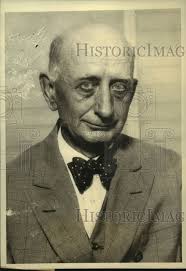 1933 Press Photo Eugene Black visits President Roosevelt About Monetary  Plans