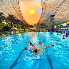 Pagi hari atau sore hari perlu dibawa: Harga Tiket Masuk Cluring Waterpark Banyuwangi Terbaru 2021 Dan Lokasinya Wisatainfo