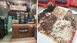 Resep crepes teflon renyah isi pisang coklat keju. The Original Pisang Keju To Open Physical Shop In East Village From Sept 18 The Halal Eater