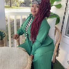 I think about my ancestors Chester Sr and Jeffrey Little Grier they truly  encouraged me when I was 4 years old…. THEY BOTH TOLD ME “I WAS GONNA MAKE  IT “‼️…. So