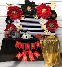 Red Black And Gold Backdrop Ideas Kate Spade Party Kate Spade Paper Flowers Graduation Party Decor Gold Party Decorations Gold Graduation Party
