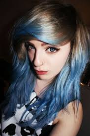 Dropping Some Dye On That Hair 28 Photos With Images Emo Hair Pretty Hairstyles