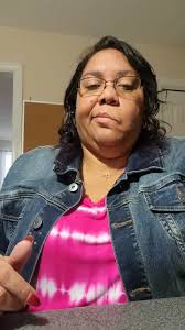 Vashti Gray (@skatequeeeeeen)