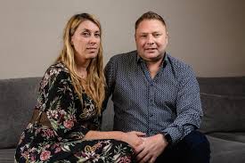 Vorige zomer zeiden dokters zelfs dat ze uitbehandeld waren. Bruggeling Bjorn Cool Vocht 25 Dagen Vanop Intensieve Zorgen Tegen Covid 19 Mijn Doel Met Mijn Vrouw Op Ons Huwelijk Kunnen Dansen Kw Be