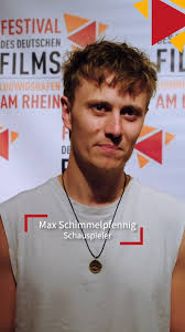 DAS KANU DES MANITU rudert mitten ins Herz der Fans