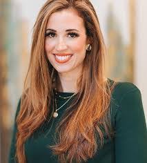 Jennifer Cuthbert's Instagram, Twitter & Facebook