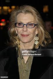 Jill Barnard's Instagram, Twitter & Facebook