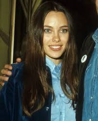 Angelina Jolie's mother, Marcheline Bertrand. 🖤
