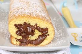 Il Rotolo Alla Nutella E Una Ricetta Dolce Facile E Super Golosa Scoprite L Ingrediente Segreto E Il Trucco Per Un Pan Di Spagna C Ricette Dolci Ricette Dolci