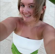 Beautiful red KitchenAid 6 Quart Bowl-Lift Stand Mixer with many  accessories tools. Originally bought from local Costco a couple years ago.  Paid over $400 in total. Self pickup from 22911 in weekends.