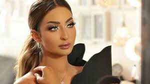 نور الغندور تصدم الجمهور بإطلالتها الجديدة وتتصدر الترند هل خضعت لعملية تجميل صور Wearable Fitbit Fashion