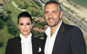 Kyle Richards Mauricio Umansky On Real Housewives