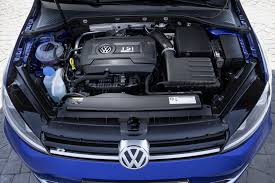 Compare 1 golf r trims and trim families below to see the differences in prices and features. Volkswagen Golf Vii R Variant Specs Photos 2015 2016 2017 Autoevolution