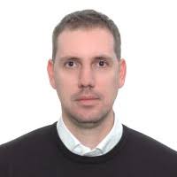 400+ perfiles de «Petronijević»