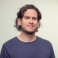 600+ perfiles de «Adrián Cervantes»