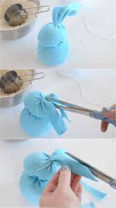 Vos enfants peuvent fabriquer ou décorer des œufs des. Bricolage De Paques Pour Adultes 10 Projets Faciles Mais Impressionnants Bricolage Paques Bricolages En Tissu Bricolage Et Loisirs Creatifs