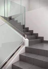 Pin Em Interiors Staircases