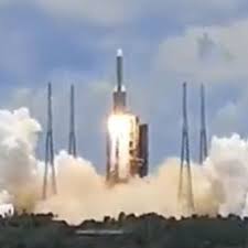 China instala cohete para misión a marte. Video China Lanza Con Exito Su Primera Mision A Marte Que Estados Unidos Mira Con Atencion