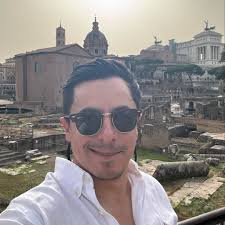 70' Levante 0-4 Real Madrid (12', 61' Cristiano Ronaldo, 38' Chicharito,  66' James). #LEVvsRealMadrid #RMLive