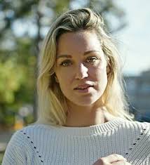 Først blir man overøst med kjærlighet. Så kommer volden