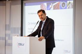 Proses ini dilakukan secara manual selama 10 menit. Dslv Spediteure No Twitter Dslv Unternehmertag2019 Staatssekretar Im Bmvi Dr Michael Guntner Der Verkehrssektor Wird Sich Verandern Mussen Und Wir Wollen Vor Allem Weiter Verkehr Ermoglichen Https T Co Iojzjgdfz5