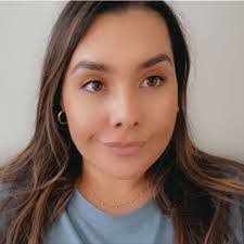 Penelope Salas's Instagram, Twitter & Facebook