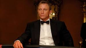 Why James Bond Should Leave Daniel Craig In The Past