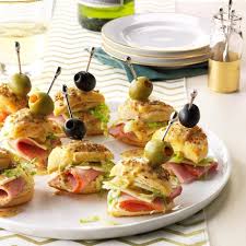 Try these christmas appetizers at your next holiday party. Christmas Finger Foods Finger Food Veggies Finger Food Sandwiches Asian Finger Food Halloween Finge Appetizer Recipes Tea Sandwiches Tea Sandwiches Recipes