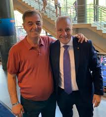 Kaj lahko spremenite v svojem življenju, da boste dobili. Presidenti Saracini Merr Konfirmimin Se Simbolet E Kosoves Do Te Respektohen Ne Spanje Kosova Handball Federation
