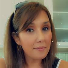 Gena Marks's Instagram, Twitter & Facebook