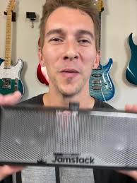 How to get those wide bend vibratos like Ace Frehley, Tom Scholz, Yngw...