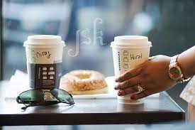 Coffee Meets Bagel Inspired Shoot Hiral Henna S Engagement Portraits Inspired By How They Met Coffee Meets Bagel Coffee Meeting Engagement Portraits