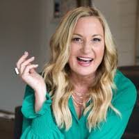 Rebekah Tate's Instagram, Twitter & Facebook