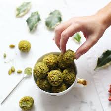 Truffes Au Chocolat Blanc The Matcha Et Pistaches Pierre Herme Royal Chill Blog Cuisine Voyage Et Photographie Recette Truffe Chocolat Blanc The Matcha Truffes Au Chocolat