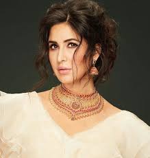 Official Stills Katrina Kaif For Kalyan Jewellers كاترينا كيف لـ مجوهرات كاليان Katrinakaif K Katrina Kaif Katrina Kaif Photo Katrina Kaif Hot Pics