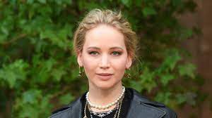 Jennifer shrader lawrence (born august 15, 1990) is an american actress. Alle Bilder Jennifer Lawrence Verkauft Ihr Penthouse In Manhattan Gq Germany