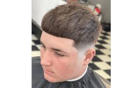 Comment demander une coupe Edgar : le guide ultime de cette coiffure virale 