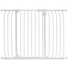 This banister to banister universal kit provides easy banister to banister and banister to wall installation of most hardware and pressure mounted gates. Summer Infant 33 In Banister And Stair Gate With Dual Installation Kit 07180a The Home Depot