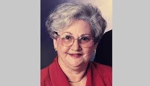 June Roe's Instagram, Twitter & Facebook