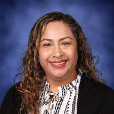 Isabel Coelho's Instagram, Twitter & Facebook