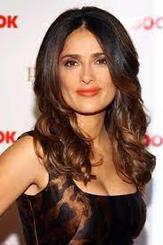 Salma Hayek Says She S Proud To Be Mexican After Making Controversial Comments Regarding Her Heritage In German Vogue Interview Square Face Hairstyles Hair Styles Haircut For Square Face