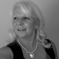 Christine Ware (@ChristineWare)