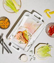 Truite Au Four En Papillote Et Legumes Recettes D Ici Recipe In 2020 Fish And Seafood Cooking Food