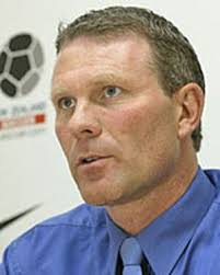 Soccer: Phoenix hit wall against 10 players