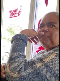 Dear friends for those who don't know me I am Roberto's beautiful wife 😉 