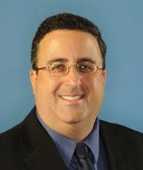 Drew Gross's Instagram, Twitter & Facebook