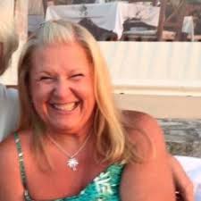 Alexandra Ashbrook (@alexashbrook)