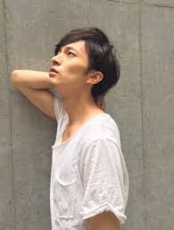 男を格上げ 佐々木蔵之介 の爽やか大人ショート bangs バングス 男性の髪 メンズ ヘアスタイル ヘアスタイリング