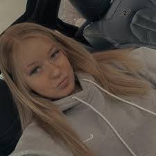 What salons in Harbor or Petoskey area are hiring a receptionist with a  cosmetology license?